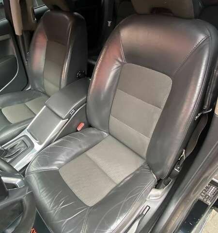 Вольво В70, объемом двигателя 1.6 л и пробегом 310 тыс. км за 9100 $, фото 16 на Automoto.ua