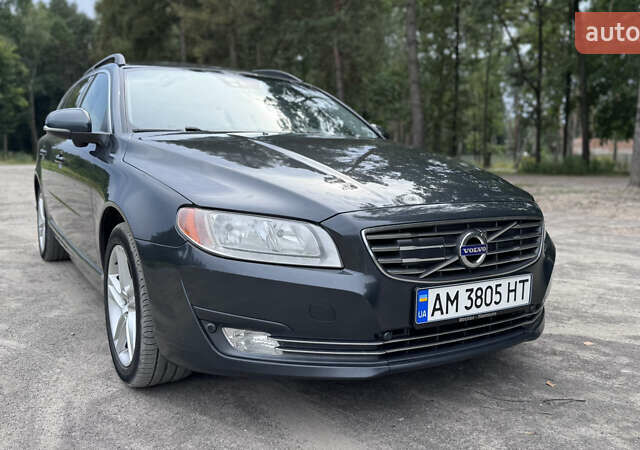 Вольво В70, объемом двигателя 2 л и пробегом 243 тыс. км за 11100 $, фото 3 на Automoto.ua