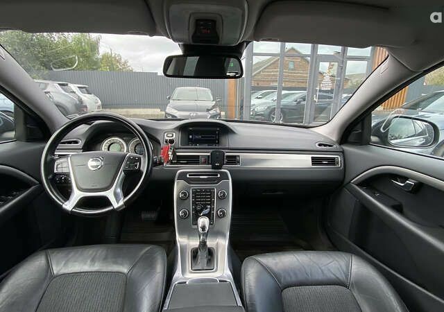 Вольво V70, об'ємом двигуна 1.6 л та пробігом 235 тис. км за 9300 $, фото 24 на Automoto.ua