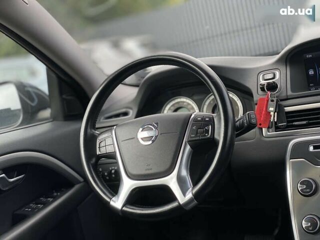 Вольво V70, об'ємом двигуна 1.6 л та пробігом 235 тис. км за 9300 $, фото 22 на Automoto.ua