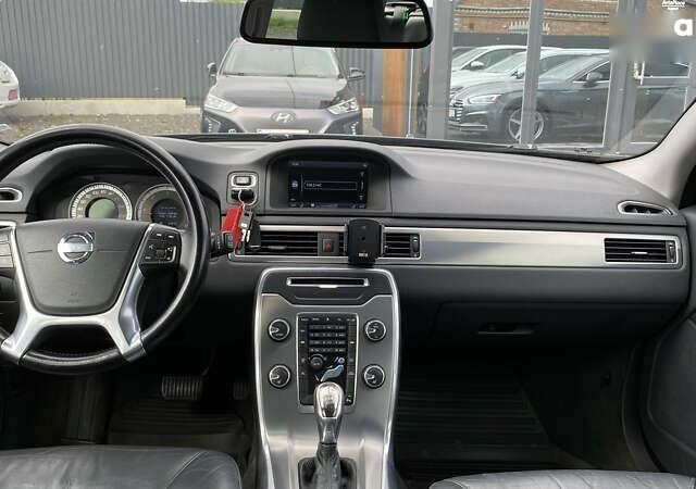Вольво V70, об'ємом двигуна 1.6 л та пробігом 235 тис. км за 9300 $, фото 25 на Automoto.ua