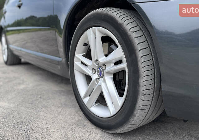 Вольво В70, объемом двигателя 2 л и пробегом 243 тыс. км за 11100 $, фото 16 на Automoto.ua