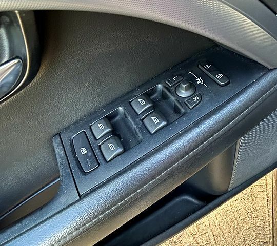 Вольво В70, объемом двигателя 2 л и пробегом 200 тыс. км за 11200 $, фото 7 на Automoto.ua