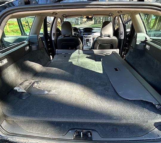 Вольво В70, объемом двигателя 2 л и пробегом 200 тыс. км за 11200 $, фото 10 на Automoto.ua