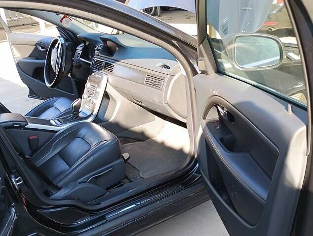 Вольво В70, объемом двигателя 1.6 л и пробегом 280 тыс. км за 5500 $, фото 7 на Automoto.ua