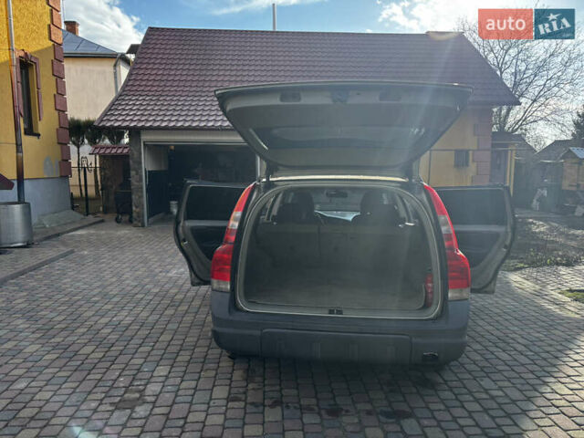 Жовтий Вольво V70, об'ємом двигуна 2.44 л та пробігом 200 тис. км за 5000 $, фото 14 на Automoto.ua