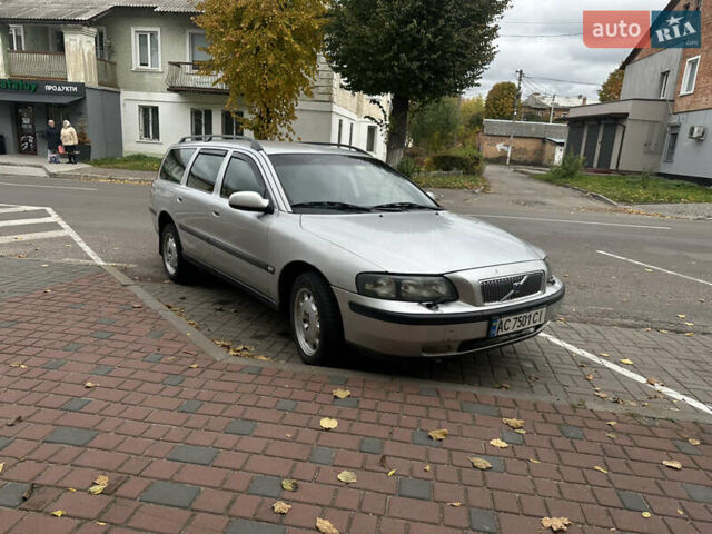 Серый Вольво В70, объемом двигателя 2.5 л и пробегом 396 тыс. км за 3500 $, фото 8 на Automoto.ua