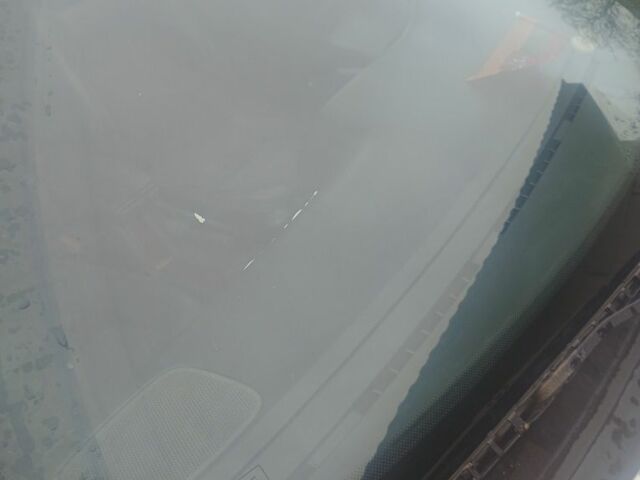 Серый Вольво В70, объемом двигателя 2.4 л и пробегом 350 тыс. км за 1350 $, фото 5 на Automoto.ua