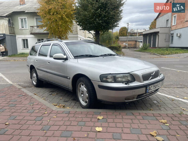 Серый Вольво В70, объемом двигателя 2.5 л и пробегом 396 тыс. км за 3500 $, фото 7 на Automoto.ua