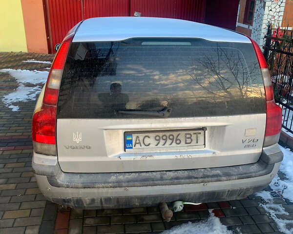 Серый Вольво В70, объемом двигателя 2.46 л и пробегом 55 тыс. км за 6500 $, фото 3 на Automoto.ua