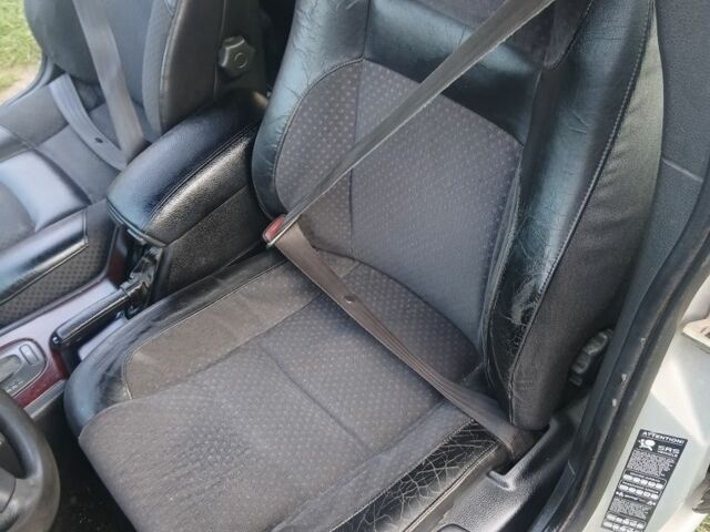 Вольво В70 2000 в Луцке на Automoto.ua Серый Вольво В70, объемом двигателя 2.5 л и пробегом 370 тыс. км за 1370 $, фото 15 на Automoto.ua