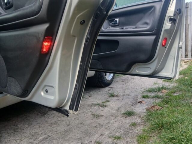 Вольво В70 2000 в Луцке на Automoto.ua Серый Вольво В70, объемом двигателя 2.5 л и пробегом 370 тыс. км за 1370 $, фото 10 на Automoto.ua