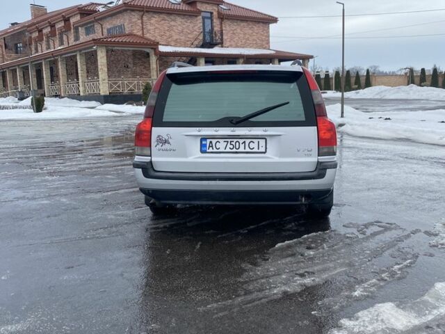 Серый Вольво В70, объемом двигателя 2.5 л и пробегом 399 тыс. км за 3600 $, фото 5 на Automoto.ua