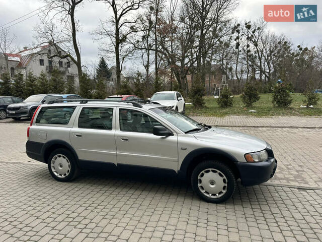 Серый Вольво В70, объемом двигателя 2.4 л и пробегом 171 тыс. км за 4990 $, фото 12 на Automoto.ua