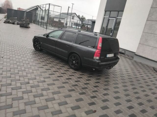 Серый Вольво В70, объемом двигателя 2.5 л и пробегом 362 тыс. км за 2500 $, фото 9 на Automoto.ua