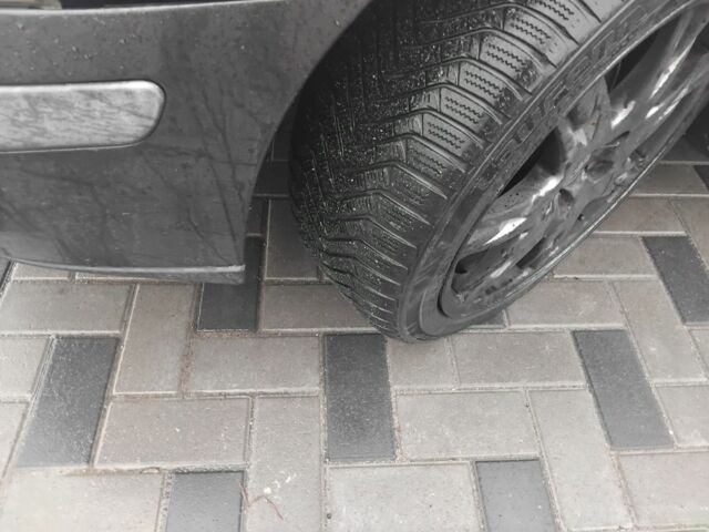 Серый Вольво В70, объемом двигателя 2.5 л и пробегом 362 тыс. км за 2500 $, фото 14 на Automoto.ua