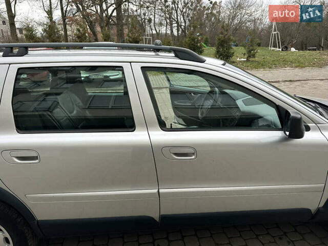 Серый Вольво В70, объемом двигателя 2.4 л и пробегом 171 тыс. км за 4990 $, фото 35 на Automoto.ua