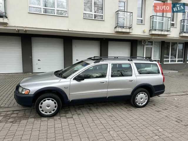 Серый Вольво В70, объемом двигателя 2.4 л и пробегом 171 тыс. км за 4990 $, фото 7 на Automoto.ua