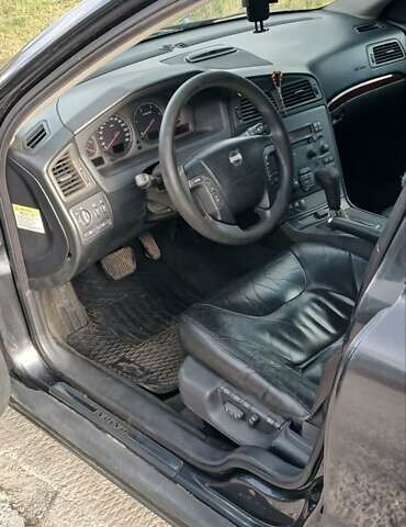 Серый Вольво В70, объемом двигателя 2.44 л и пробегом 257 тыс. км за 3800 $, фото 12 на Automoto.ua