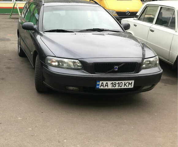 Сірий Вольво V70, об'ємом двигуна 2.4 л та пробігом 283 тис. км за 5500 $, фото 7 на Automoto.ua