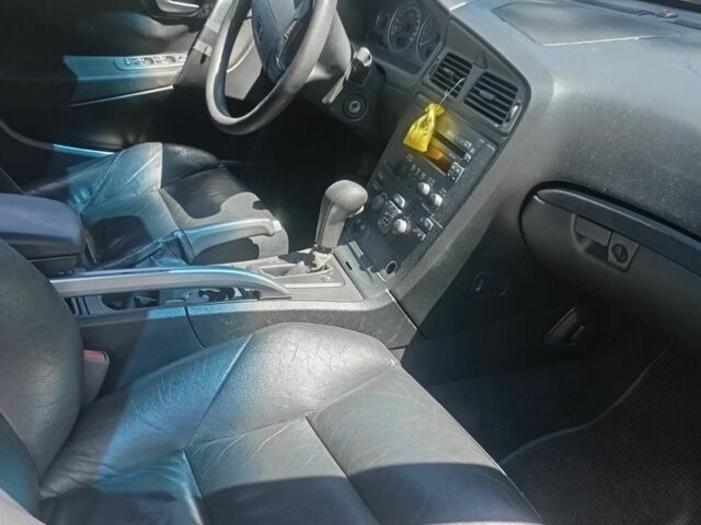 Серый Вольво В70, объемом двигателя 0 л и пробегом 290 тыс. км за 4500 $, фото 4 на Automoto.ua