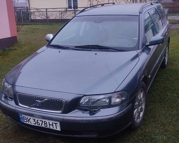 Сірий Вольво V70, об'ємом двигуна 2.4 л та пробігом 343 тис. км за 3600 $, фото 2 на Automoto.ua