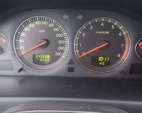 Сірий Вольво V70, об'ємом двигуна 2.4 л та пробігом 343 тис. км за 3600 $, фото 8 на Automoto.ua