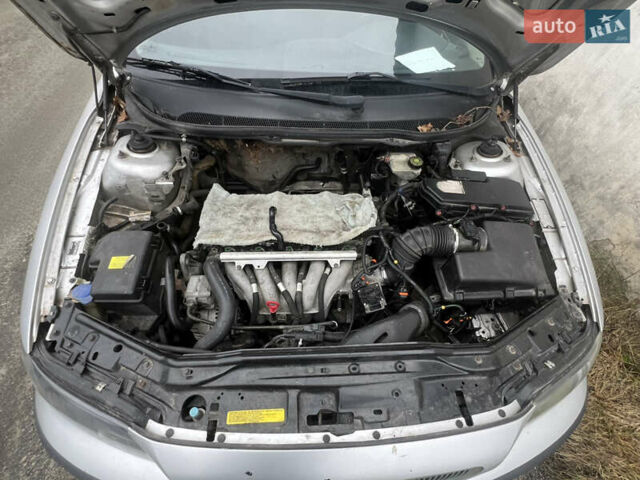Сірий Вольво V70, об'ємом двигуна 2.44 л та пробігом 300 тис. км за 2300 $, фото 14 на Automoto.ua
