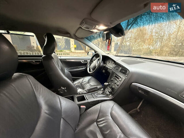 Сірий Вольво V70, об'ємом двигуна 2.4 л та пробігом 450 тис. км за 6000 $, фото 10 на Automoto.ua