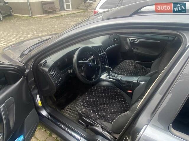 Сірий Вольво V70, об'ємом двигуна 2 л та пробігом 363 тис. км за 6100 $, фото 3 на Automoto.ua