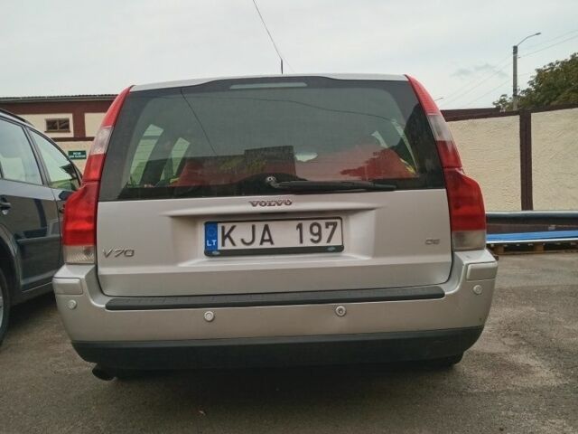 Сірий Вольво V70, об'ємом двигуна 2.4 л та пробігом 100 тис. км за 3500 $, фото 2 на Automoto.ua