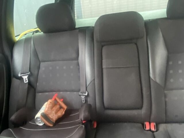 Сірий Вольво V70, об'ємом двигуна 2 л та пробігом 370 тис. км за 6000 $, фото 2 на Automoto.ua