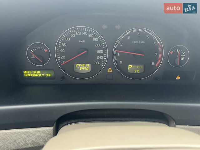 Сірий Вольво V70, об'ємом двигуна 2.52 л та пробігом 244 тис. км за 7900 $, фото 11 на Automoto.ua