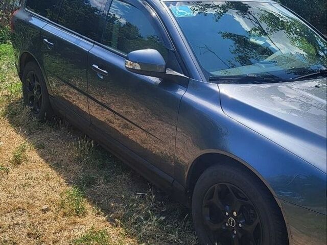 Сірий Вольво V70, об'ємом двигуна 2 л та пробігом 352 тис. км за 8000 $, фото 3 на Automoto.ua