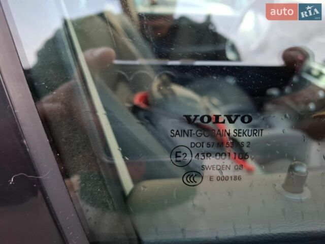 Сірий Вольво V70, об'ємом двигуна 2 л та пробігом 299 тис. км за 8000 $, фото 11 на Automoto.ua