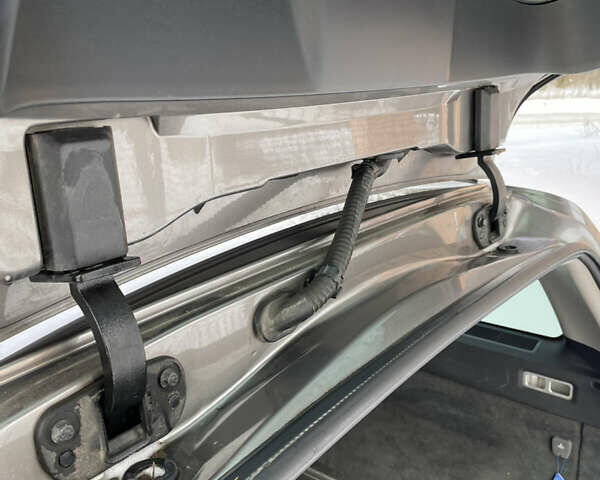 Сірий Вольво V70, об'ємом двигуна 2 л та пробігом 268 тис. км за 8600 $, фото 48 на Automoto.ua