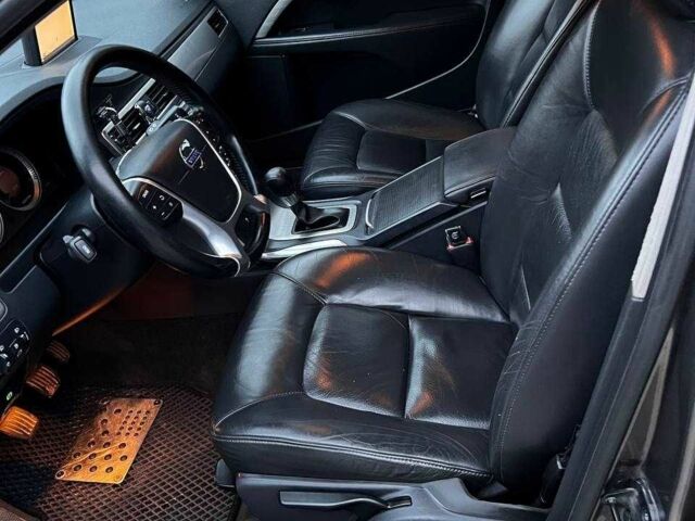 Сірий Вольво V70, об'ємом двигуна 1.6 л та пробігом 297 тис. км за 9300 $, фото 20 на Automoto.ua