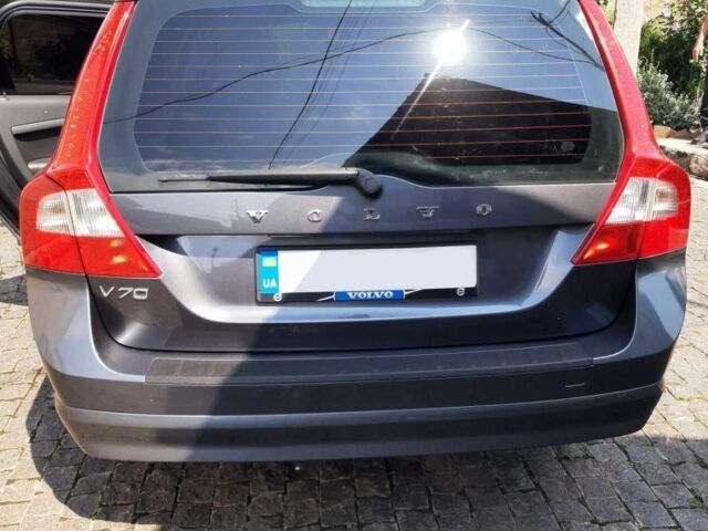 Серый Вольво В70, объемом двигателя 1.6 л и пробегом 243 тыс. км за 8700 $, фото 5 на Automoto.ua