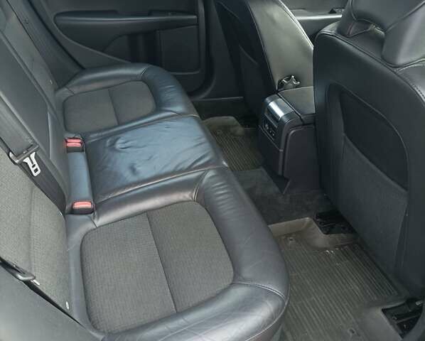 Сірий Вольво V70, об'ємом двигуна 1.56 л та пробігом 184 тис. км за 9900 $, фото 7 на Automoto.ua