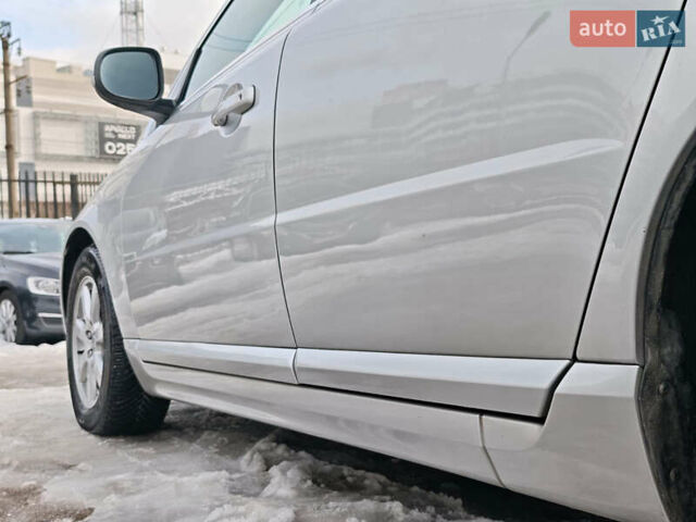 Серый Вольво В70, объемом двигателя 2 л и пробегом 245 тыс. км за 13200 $, фото 9 на Automoto.ua