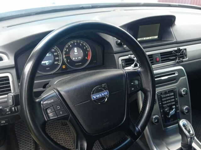 Сірий Вольво V70, об'ємом двигуна 2 л та пробігом 175 тис. км за 6500 $, фото 5 на Automoto.ua