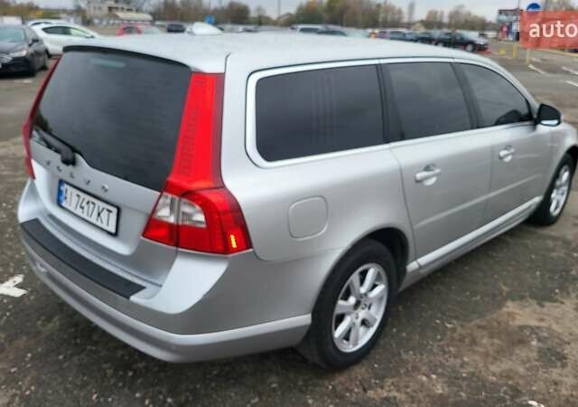 Сірий Вольво V70, об'ємом двигуна 2 л та пробігом 165 тис. км за 8000 $, фото 6 на Automoto.ua