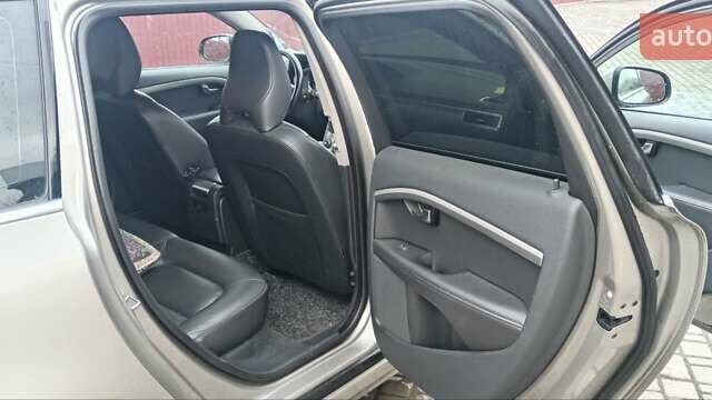 Серый Вольво В70, объемом двигателя 1.6 л и пробегом 205 тыс. км за 10500 $, фото 56 на Automoto.ua