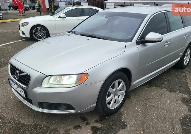 Сірий Вольво V70, об'ємом двигуна 2 л та пробігом 165 тис. км за 8000 $, фото 3 на Automoto.ua