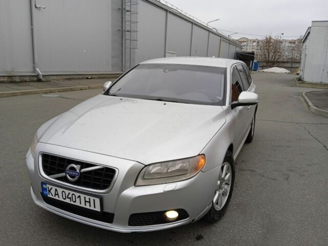 Сірий Вольво V70, об'ємом двигуна 2 л та пробігом 175 тис. км за 6500 $, фото 7 на Automoto.ua