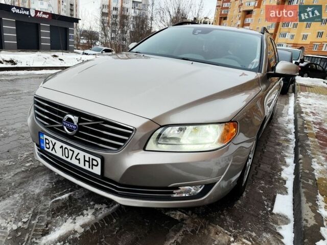 Сірий Вольво V70, об'ємом двигуна 1.6 л та пробігом 208 тис. км за 9600 $, фото 14 на Automoto.ua