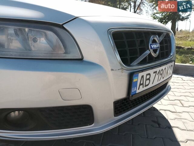 Серый Вольво В70, объемом двигателя 2 л и пробегом 225 тыс. км за 11000 $, фото 13 на Automoto.ua