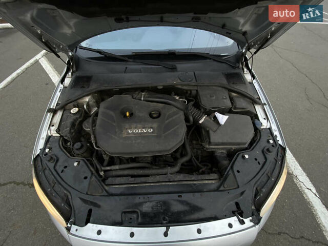 Сірий Вольво V70, об'ємом двигуна 2 л та пробігом 241 тис. км за 11200 $, фото 27 на Automoto.ua