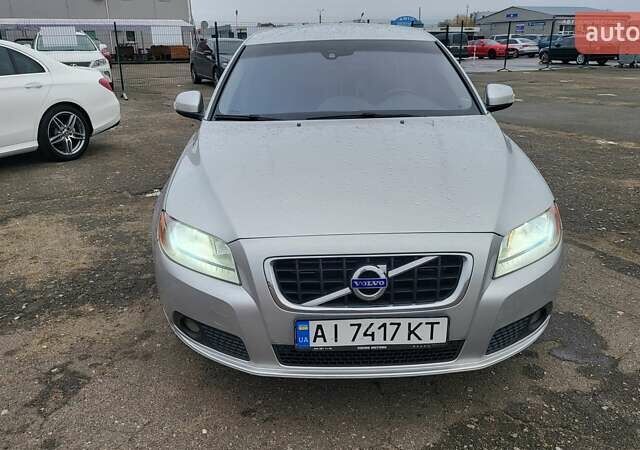 Сірий Вольво V70, об'ємом двигуна 2 л та пробігом 165 тис. км за 8000 $, фото 2 на Automoto.ua