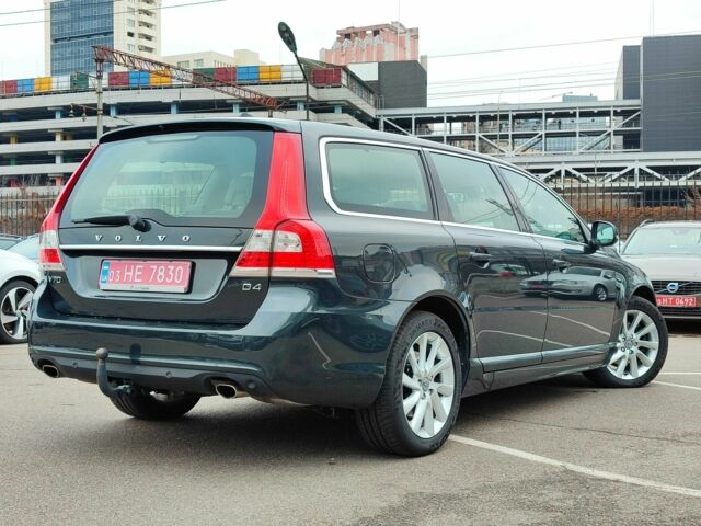 Серый Вольво В70, объемом двигателя 2 л и пробегом 256 тыс. км за 14899 $, фото 2 на Automoto.ua